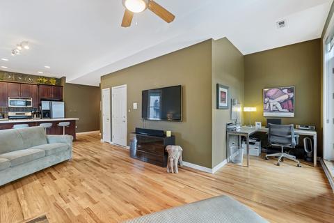 844 W Grace St #2, Chicago, IL 60613 photo 8