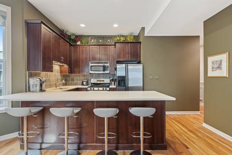 844 W Grace St #2, Chicago, IL 60613 photo 12