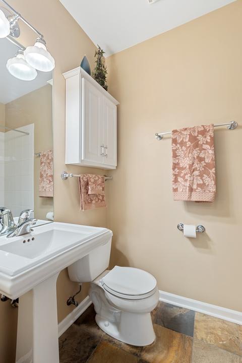 844 W Grace St #2, Chicago, IL 60613 photo 23