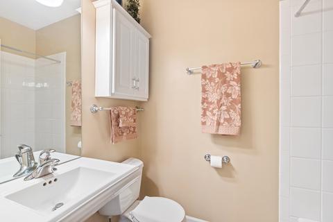 844 W Grace St #2, Chicago, IL 60613 photo 27