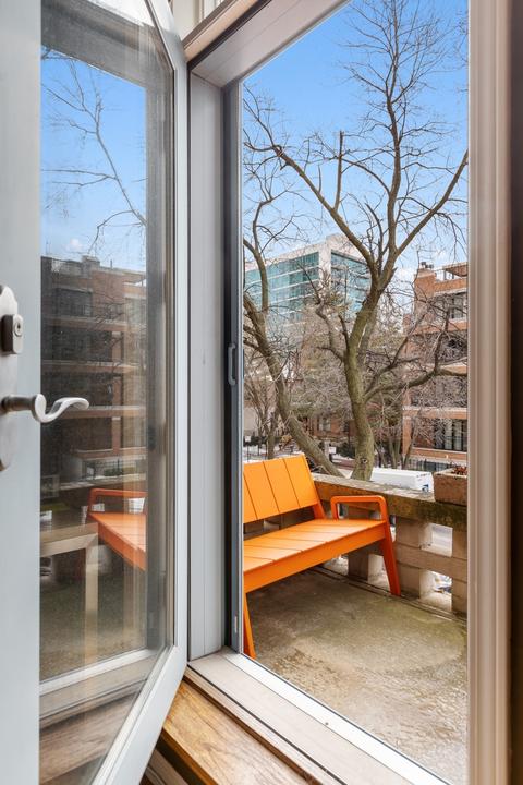 844 W Grace St #2, Chicago, IL 60613 photo 30