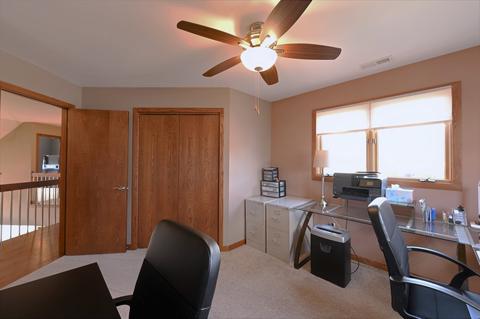1520 Creekside Dr, Hoffman Estates, IL 60169 photo 22
