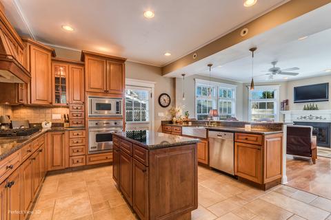 203 E Hickory St, Lombard, IL 60148 photo 10