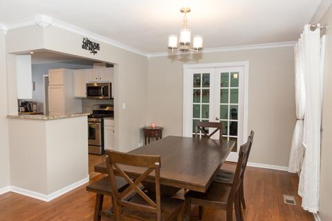 42 E Berkley Ln, Hoffman Estates, IL 60169 photo 5