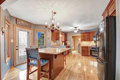 751 Downing St, New Lenox, IL 60451 photo 12