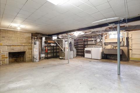 6292 N Leona Ave, Chicago, IL 60646 photo 12