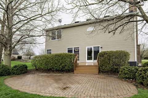 155 White Feather Ln, Gilberts, IL 60136 photo 15