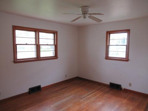 317 Bayard St, Paris, IL 61944 photo 13