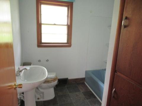 317 Bayard St, Paris, IL 61944 photo 10