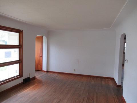 317 Bayard St, Paris, IL 61944 photo 3