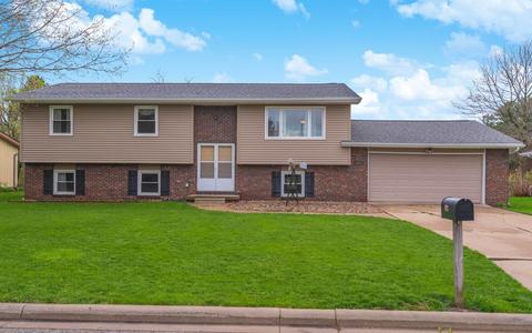 1621 Erin Dr, Normal, IL 61761 photo 1