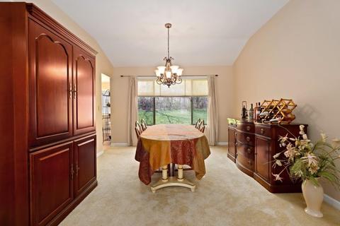 1416 Creekside Ct, Elgin, IL 60123 photo 4
