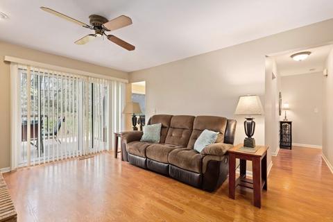 1416 Creekside Ct, Elgin, IL 60123 photo 13