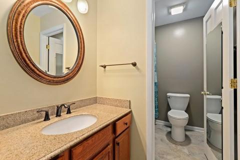 1416 Creekside Ct, Elgin, IL 60123 photo 20