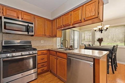 1416 Creekside Ct, Elgin, IL 60123 photo 7