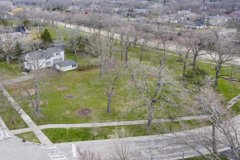 233 Linden Ave, Glencoe, IL 60022 photo 3