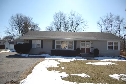 1222 Sundown Dr, Aurora, IL 60506 photo 1