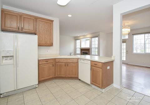 2303 Sandy Creek Dr, Algonquin, IL 60102 photo 6