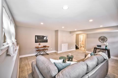 808 S William St, Mount Prospect, IL 60056 photo 35