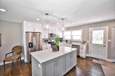 808 S William St, Mount Prospect, IL 60056 photo 9