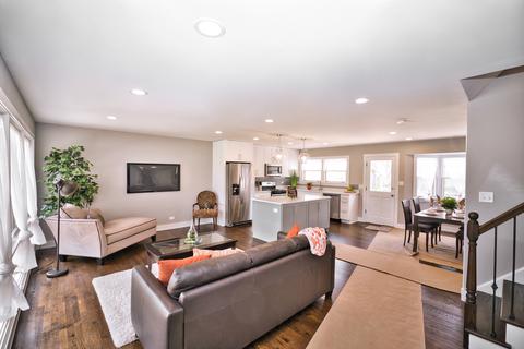 808 S William St, Mount Prospect, IL 60056 photo 5