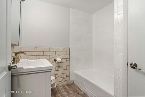 527 Crest Dr, Cary, IL 60013 photo 17