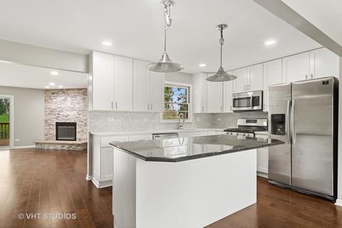 527 Crest Dr, Cary, IL 60013 photo 7
