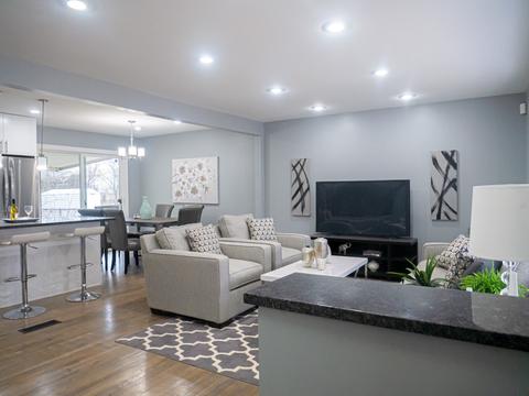 17210 Central Park Ave, Hazel Crest, IL 60429 photo 2