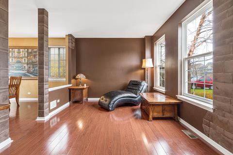 1660 Seaton Ln, Elgin, IL 60123 photo 4