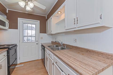 1402 Keller Rd #3, Normal, IL 61761 photo 14