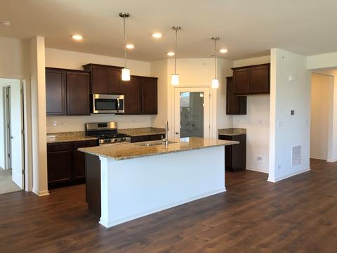 317 S Fork Dr, Gurnee, IL 60031 photo 5