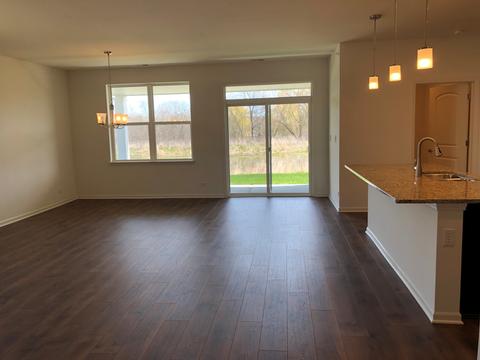 317 S Fork Dr, Gurnee, IL 60031 photo 3