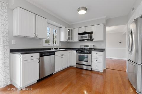 313 Saw Mill Rd, Naperville, IL 60565 photo 5