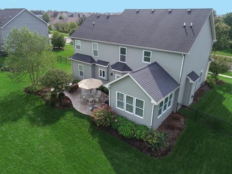 38 W392 Berquist Dr, Geneva, IL 60134 photo 3