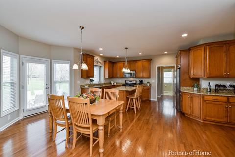 38 W392 Berquist Dr, Geneva, IL 60134 photo 8