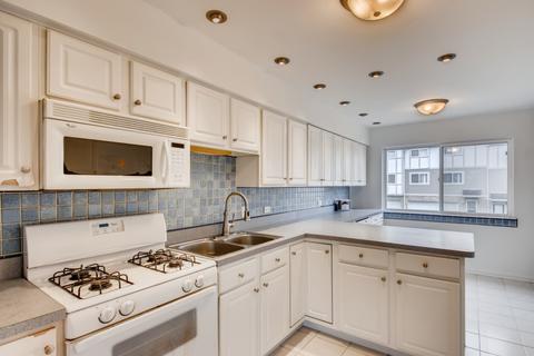 7536 Heritage Ct, Summit, IL 60501 photo 9