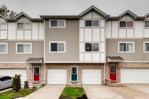 7536 Heritage Ct, Summit, IL 60501 photo 1