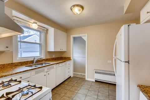 850 Oakley Ave, Elgin, IL 60123 photo 6