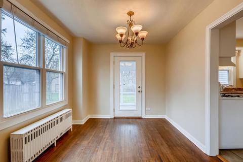 850 Oakley Ave, Elgin, IL 60123 photo 5