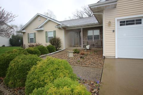 103 N Gadwall Ln, Downs, IL 61736 photo 2
