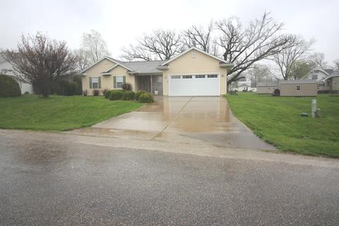 103 N Gadwall Ln, Downs, IL 61736 photo 1