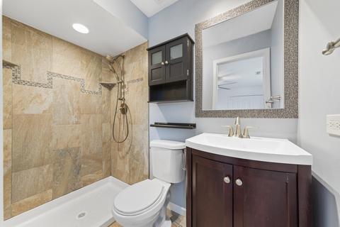 344 Sheridan Dr #2D, Willowbrook, IL 60527 photo 8