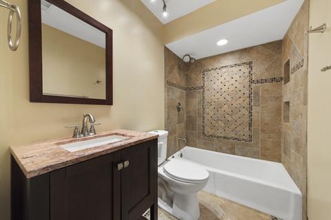 344 Sheridan Dr #2D, Willowbrook, IL 60527 photo 9