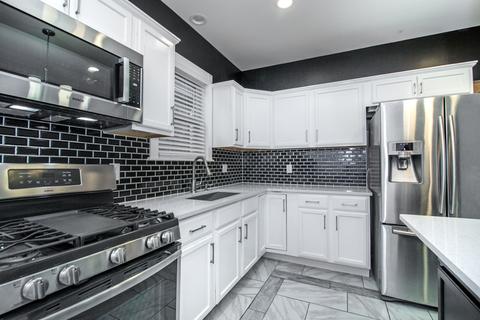 6745 S Artesian Ave, Chicago, IL 60629 photo 22