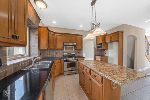 12851 Shenandoah Trl, Plainfield, IL 60585 photo 7
