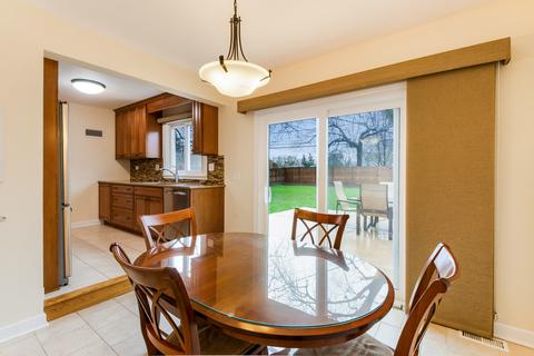 1511 Hackberry Rd, Deerfield, IL 60015 photo 6