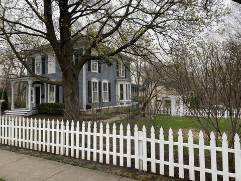 327 S 2nd St, Geneva, IL 60134 photo 5