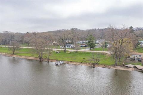 201 Log Cabin Dr, Byron, IL 61010 photo 24