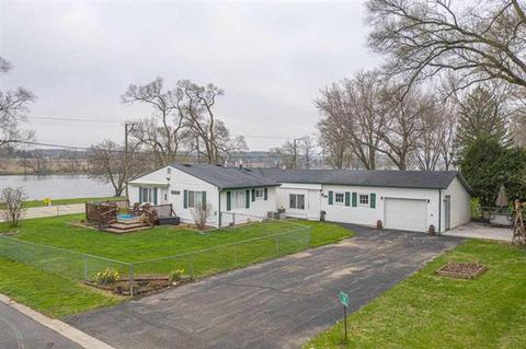 201 Log Cabin Dr, Byron, IL 61010 photo 25