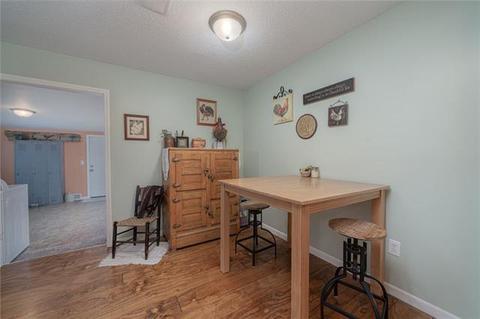 201 Log Cabin Dr, Byron, IL 61010 photo 9